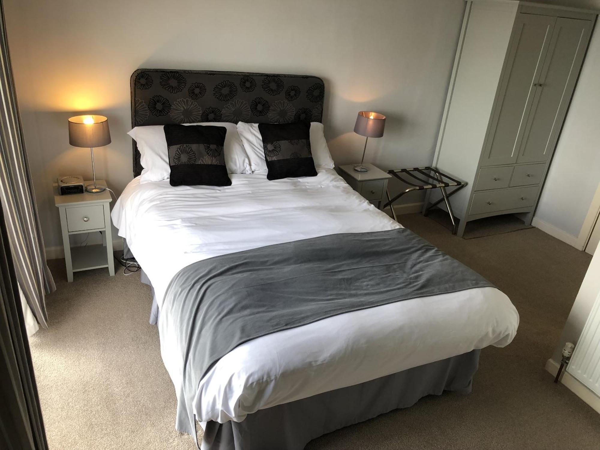 Ferry House Inn Milford Haven Habitación foto